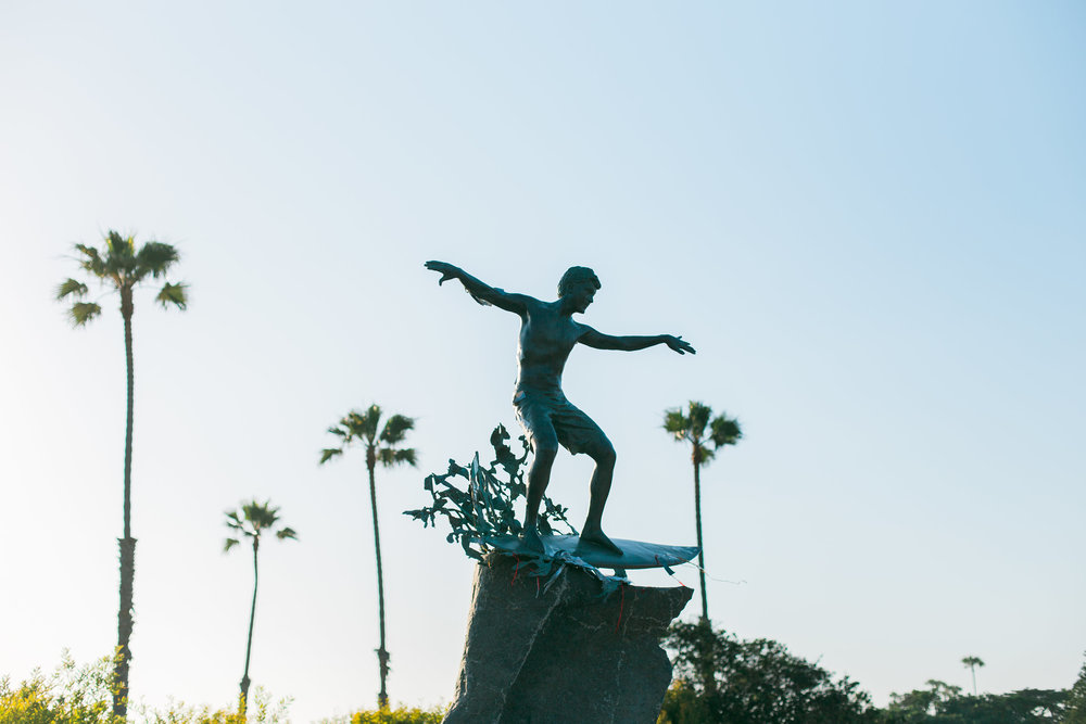 the cardiff kook statue