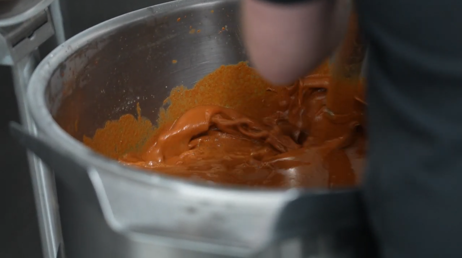 a 40 gallon batch of San Diego Pepper Company Indian Spice Sauce being blended